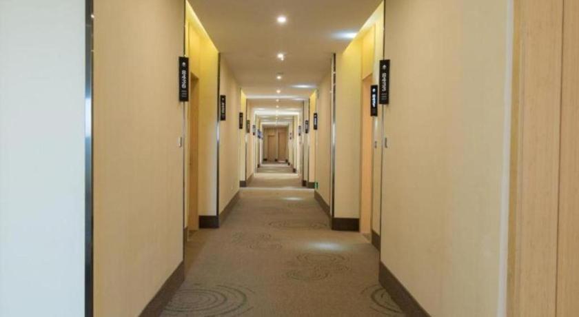 Greentree Inn Suzhou Taicang City Liuhe Town Tinghai Road Express Hotel エクステリア 写真